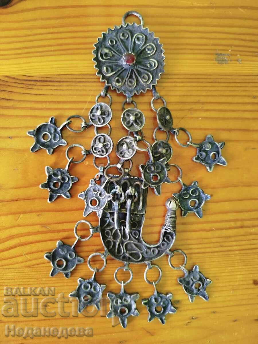 Κοσμήματα, Νύχι, Ψαλίδι, Τρέμουλο - 7 Κοσμήματα, Νύχι, Ψαλίδι, Τρέμουλο - 7