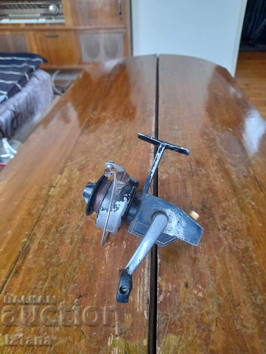 Παλιά μηχανή ψαρέματος Delfin Παλιά μηχανή ψαρέματος Delfin