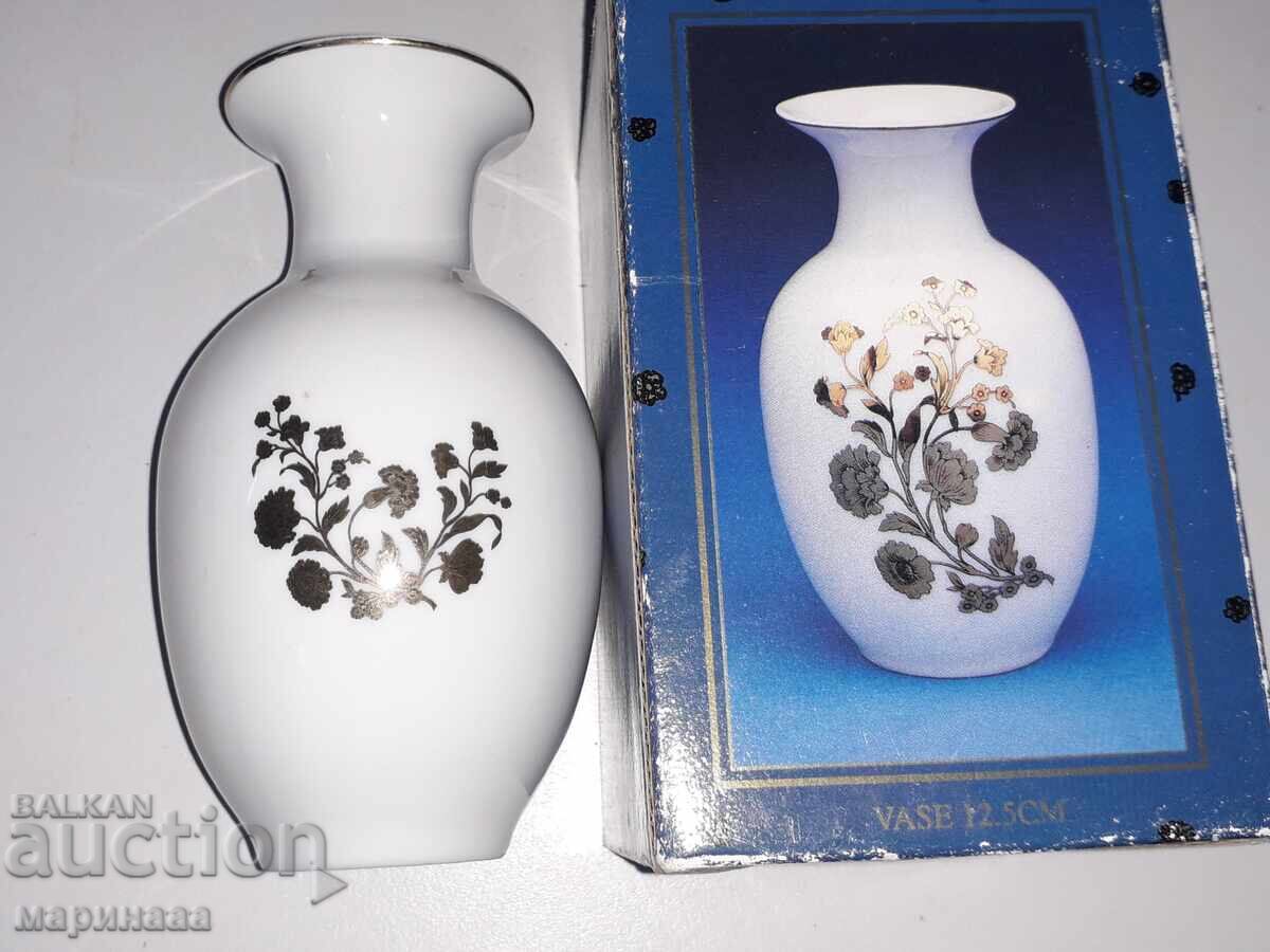 Auction  VASE. GOLD PLATING. BOX. GERMANY