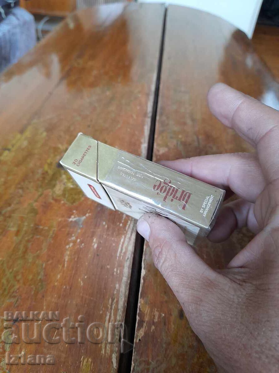 Delivery of Cigarette Box Bridge Delivery of Cigarette Box Bridge