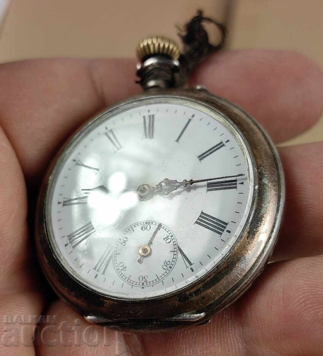 Παράδοση Πάνω από 100-ΕΤΗΣ ΑΝΔΡΙΚΟ ΑΡΓΥΡΟ ΤΣΕΠΕΣΙΑΣ ΡΟΛΟΪ ΛΕΙΤΟΥΡΓΕΙ