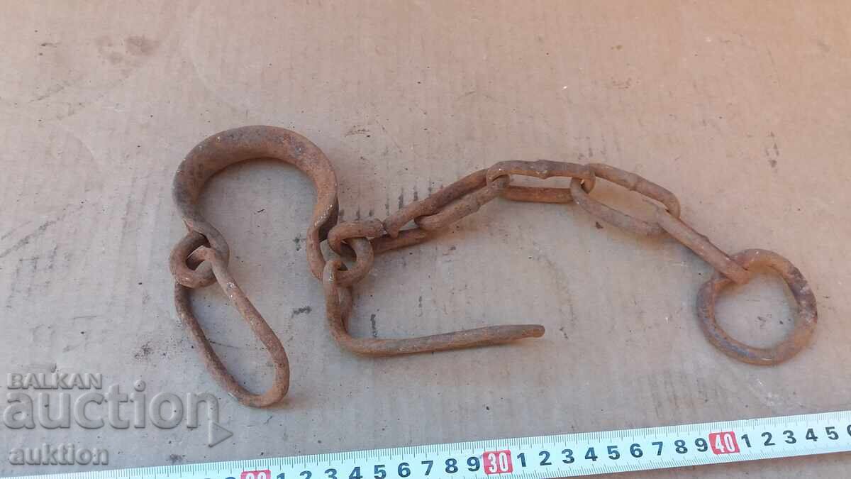 Δημοπρασία Σφυρήλατα Αναγεννησιακά Δεσμά, Αλυσίδες - Χειροπέδες