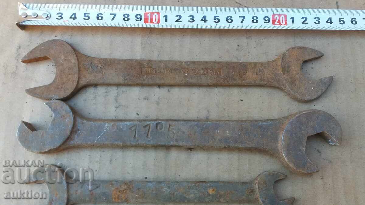 Δημοπρασία ΣΕΤ ΚΛΕΙΔΙΩΝ - 4 ΤΕΜΑΧΙΑ Δημοπρασία ΣΕΤ ΚΛΕΙΔΙΩΝ - 4 ΤΕΜΑΧΙΑ