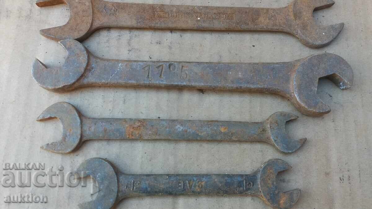 Παράδοση ΣΕΤ ΚΛΕΙΔΙΩΝ - 4 ΤΕΜΑΧΙΑ Παράδοση ΣΕΤ ΚΛΕΙΔΙΩΝ - 4 ΤΕΜΑΧΙΑ