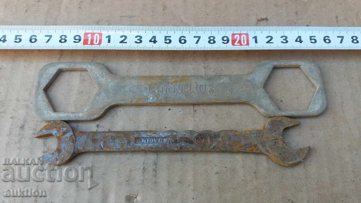 Wrench Set - 2 Pieces - 5 Wrench Set - 2 Pieces - 5