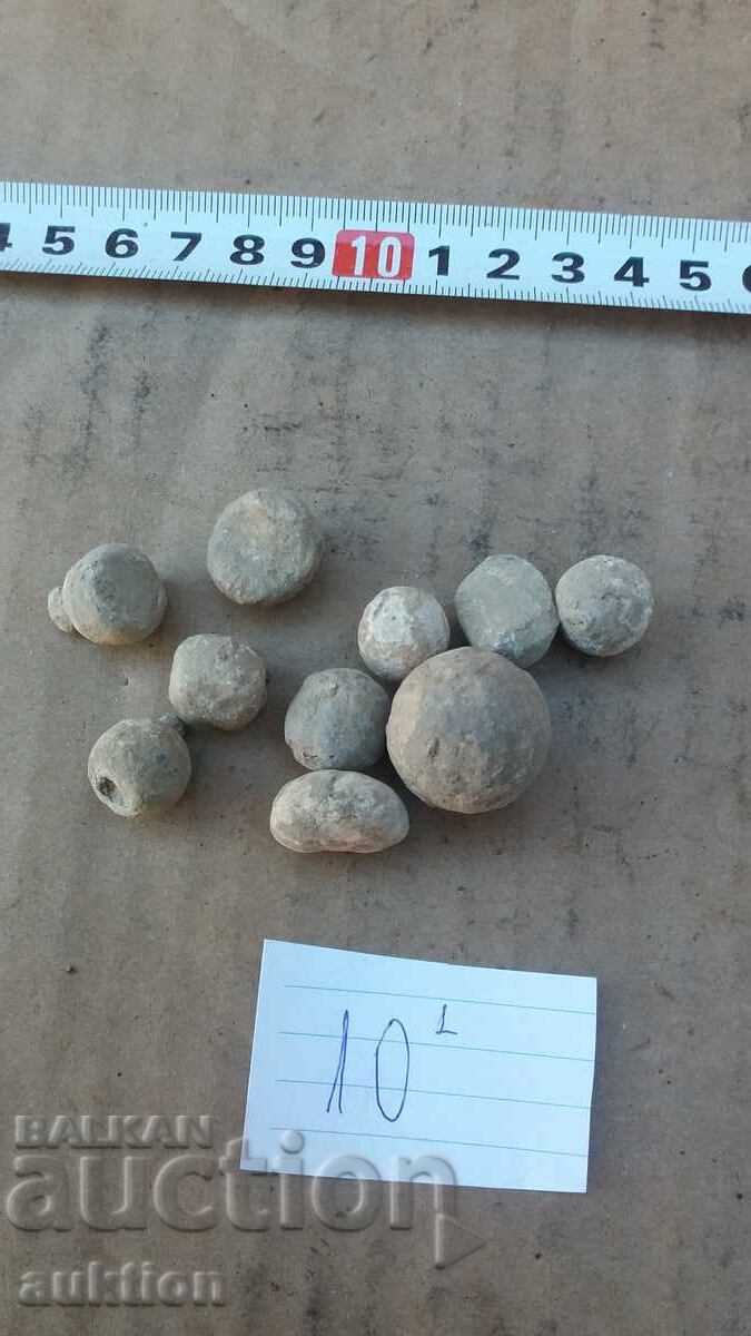 Cast bullets reproduction flintlock weapon Cast bullets reproduction flintlock weapon