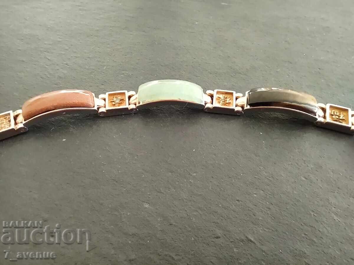 Brățară cu pietre naturale, hieroglife 30.12.25 cu preț € 100.00 | 195.58 BGN