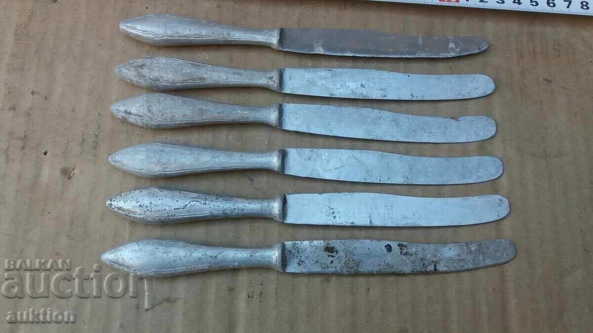 6 table knives with price € 2.99 | 5.85 BGN 6 table knives with price € 2.99 | 5.85 BGN