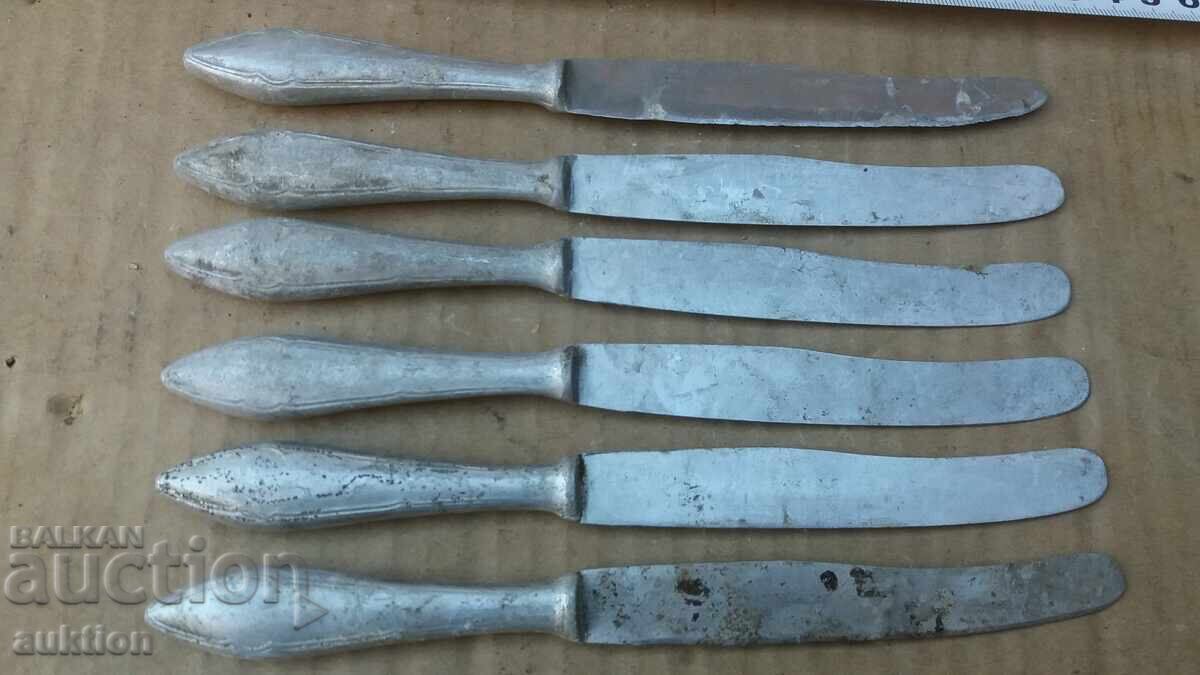 Delivery of 6 table knives Delivery of 6 table knives