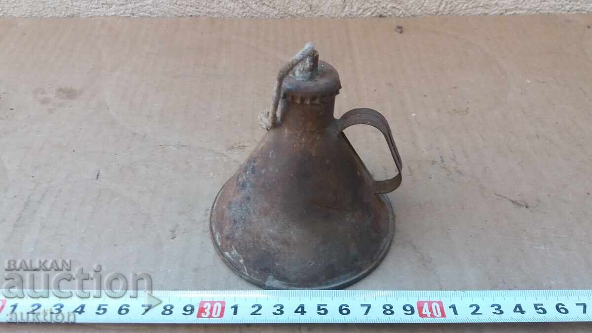 Lampă de gaz veche - creație artizanală cu preț € 2.99 | 5.85 BGN