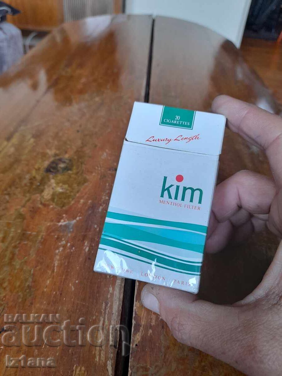 Кутия от цигари Kim с цена € 10.00 | 19.56 лв.