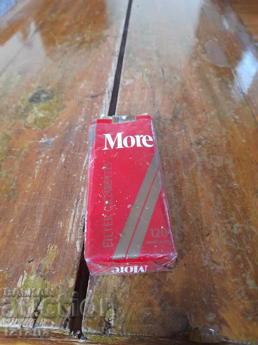 Pachet de țigări More Pachet de țigări More