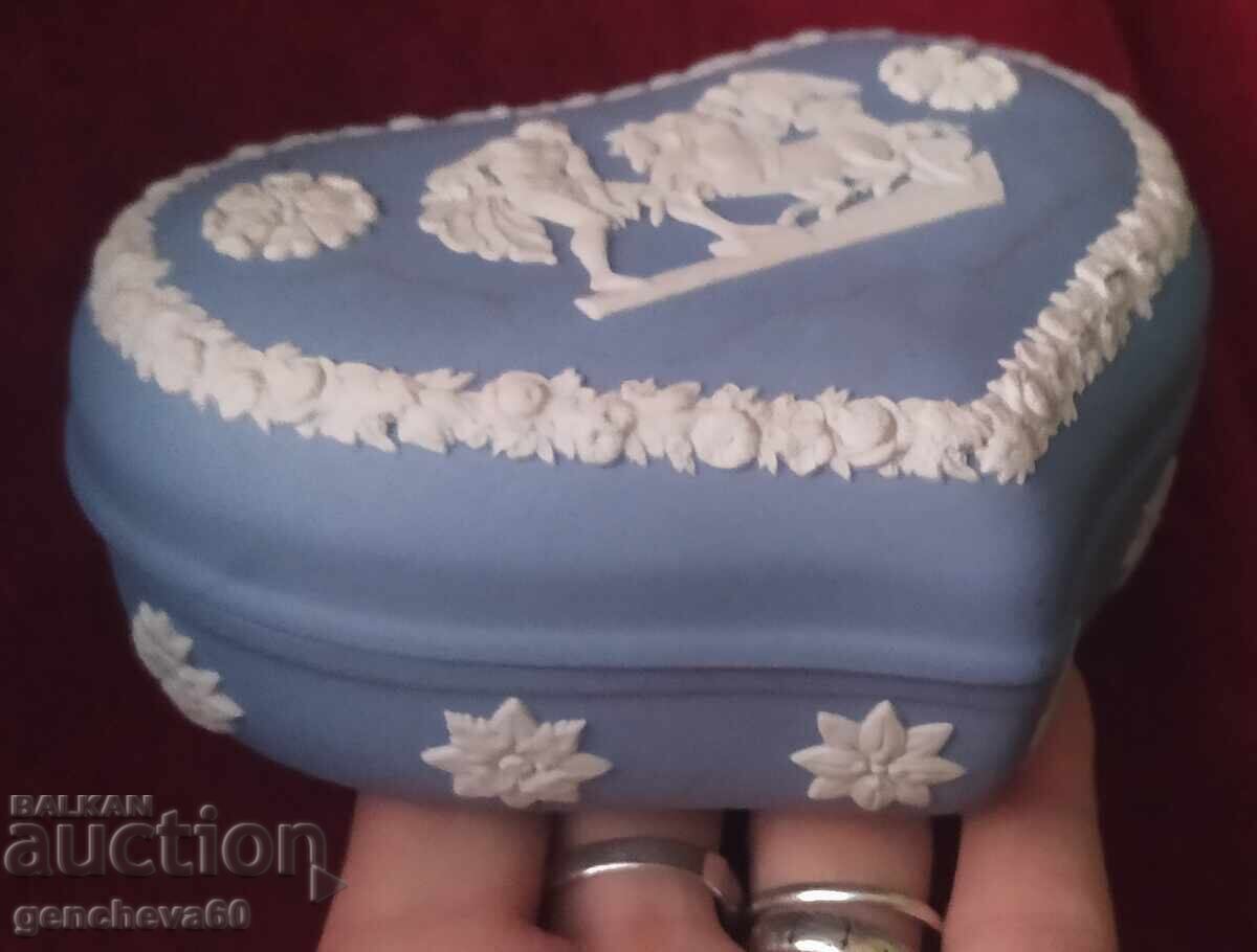Cutie pentru mărunțișuri Wedgewood BLUE în formă de inimă - 6