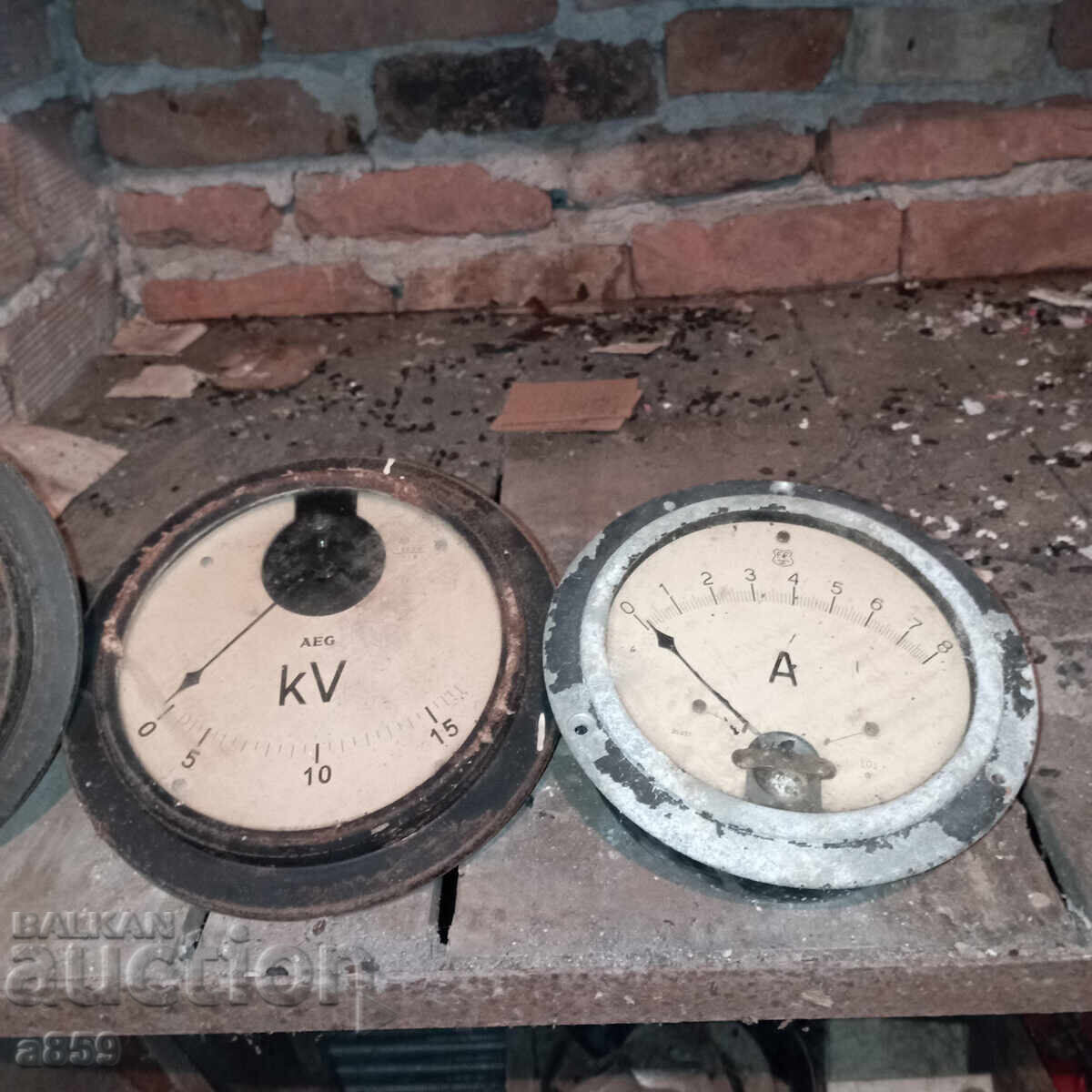 Auction  Original measuring systems from an AM radio transmitter - 1936