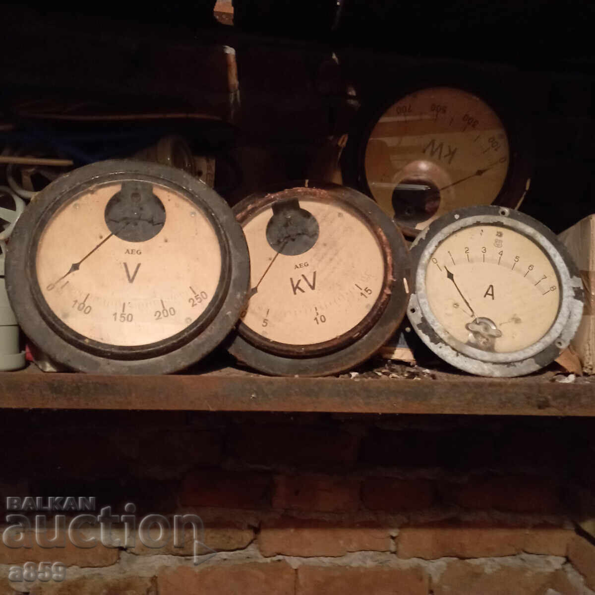 Original measuring systems from an AM radio transmitter - 1936