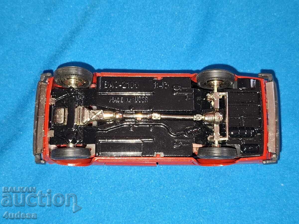 Model metalic Lada 2105 VAZ la scară 1:43 URSS USSR - 6