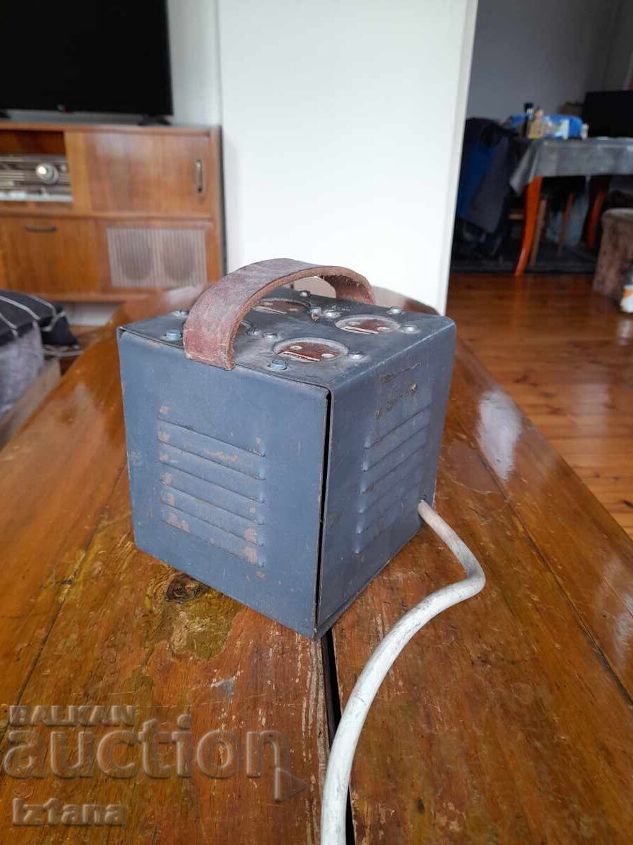 Παλαιό τροφοδοτικό 12,24,36,48V με τιμή € 70.00 | 136.91 BGN Παλαιό τροφοδοτικό 12,24,36,48V με τιμή € 70.00 | 136.91 BGN