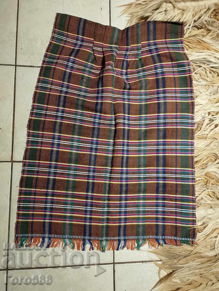 Стара престилка 2 с цена € 4.00 | 7.82 лв.