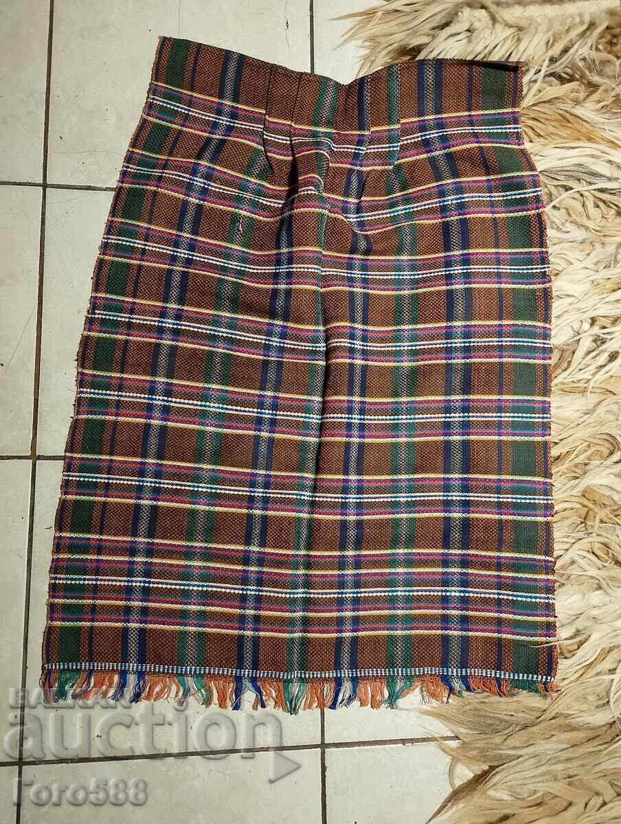 Παλιά ποδιά 2 με τιμή € 3.50 | 6.85 BGN