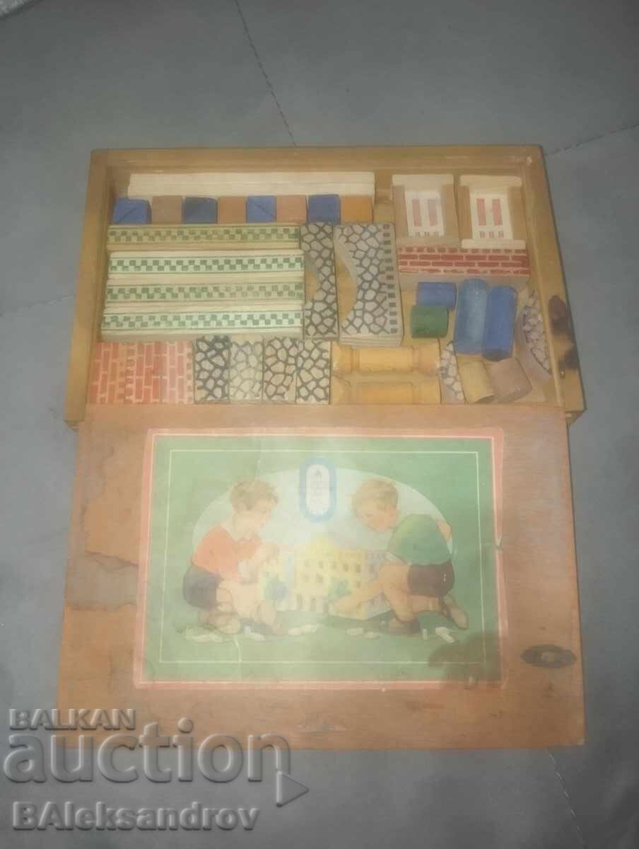 Vechi set de construcție din lemn pentru copii