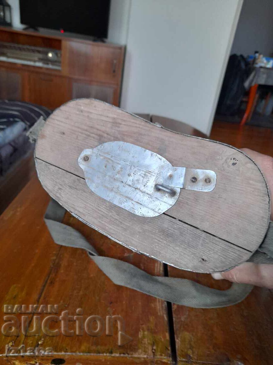 Old fishing basket - 5