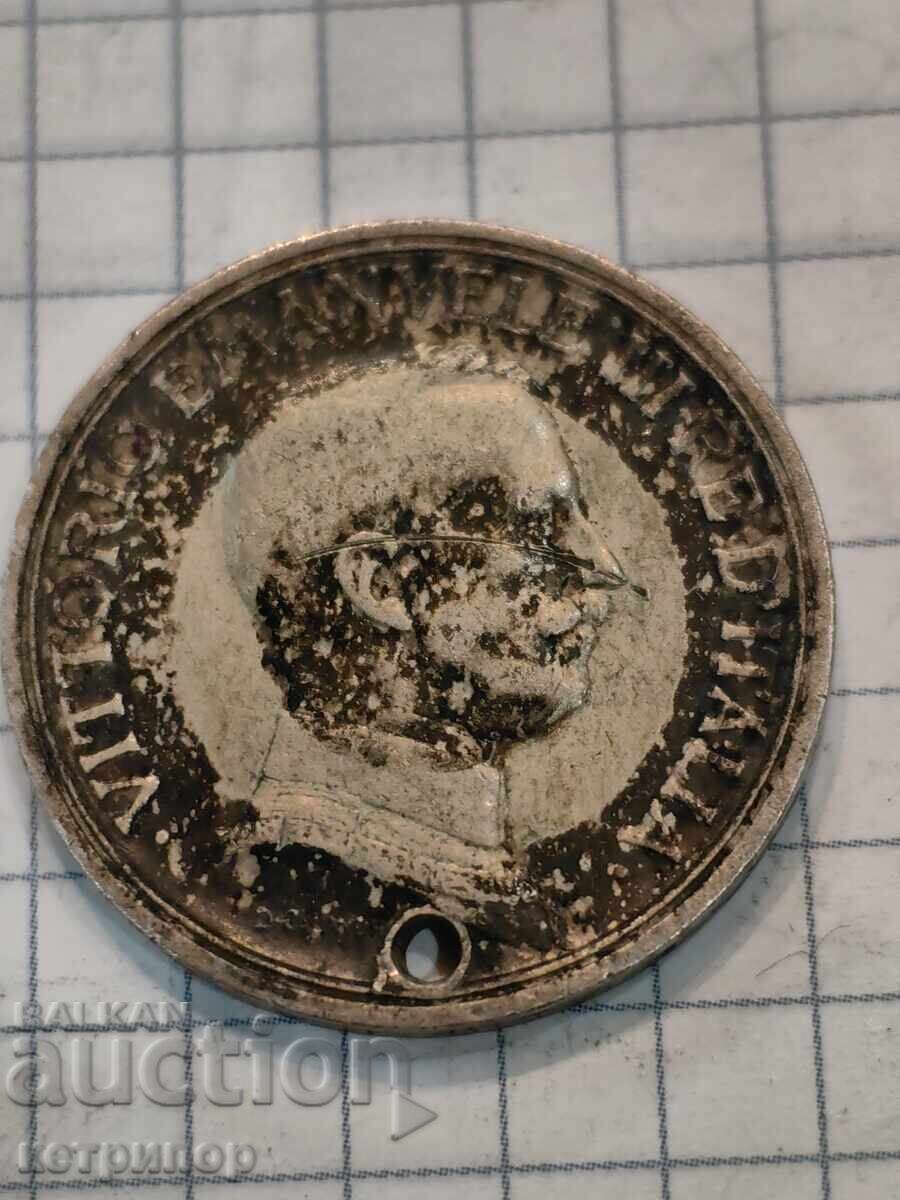 Italia 2 lire 1917 argint cu preț € 32.00 | 62.59 BGN