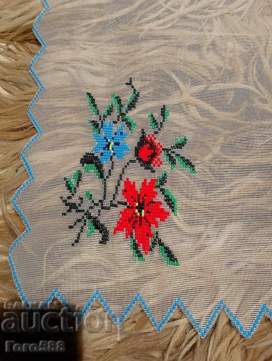 Μικρό κάλυμμα τραπεζιού 31 με τιμή € 1.00 | 1.96 BGN Μικρό κάλυμμα τραπεζιού 31 με τιμή € 1.00 | 1.96 BGN