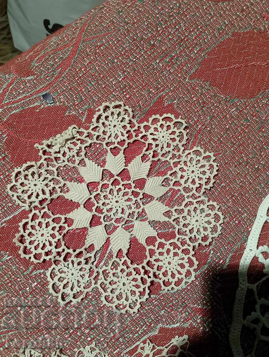 Каре 16 с цена € 1.00 | 1.96 лв. Каре 16 с цена € 1.00 | 1.96 лв.