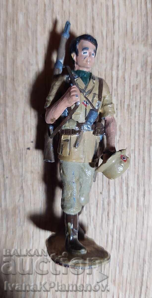 A lead figurine for collectors - 6