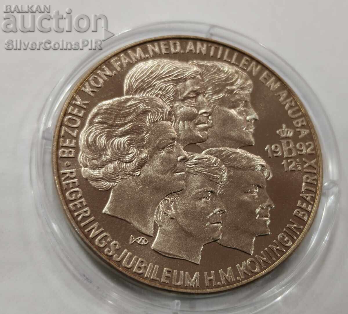 МЕД 10 Екю Кралско Семейство 1992 Нидерландия с цена € 2.29 | 4.48 лв. МЕД 10 Екю Кралско Семейство 1992 Нидерландия с цена € 2.29 | 4.48 лв.