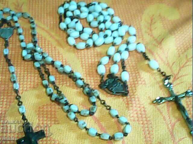 Παλιά κολιέ με φυσικά πέτρες σεβντέ και σταυρό