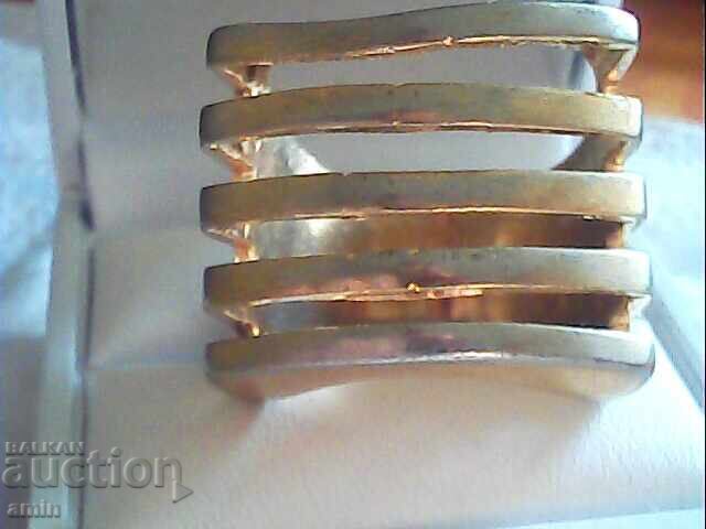 пръстен с цена € 6.00 | 11.73 лв.