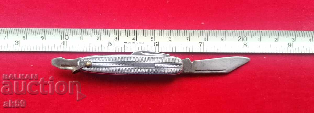 Delivery of Used Razor - England