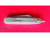 Used Razor - England