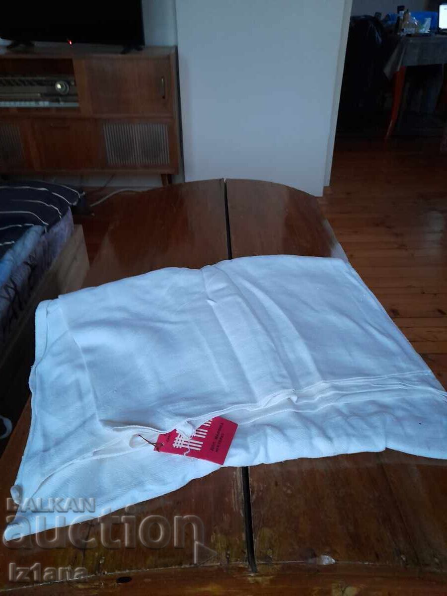 Cearșaf de pat vechi cu preț € 16.00 | 31.29 BGN Cearșaf de pat vechi cu preț € 16.00 | 31.29 BGN