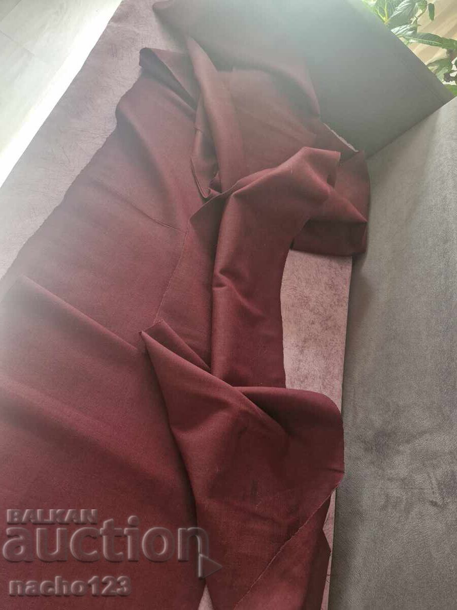 Licitație Centură veche roșie din lână - 8 metri