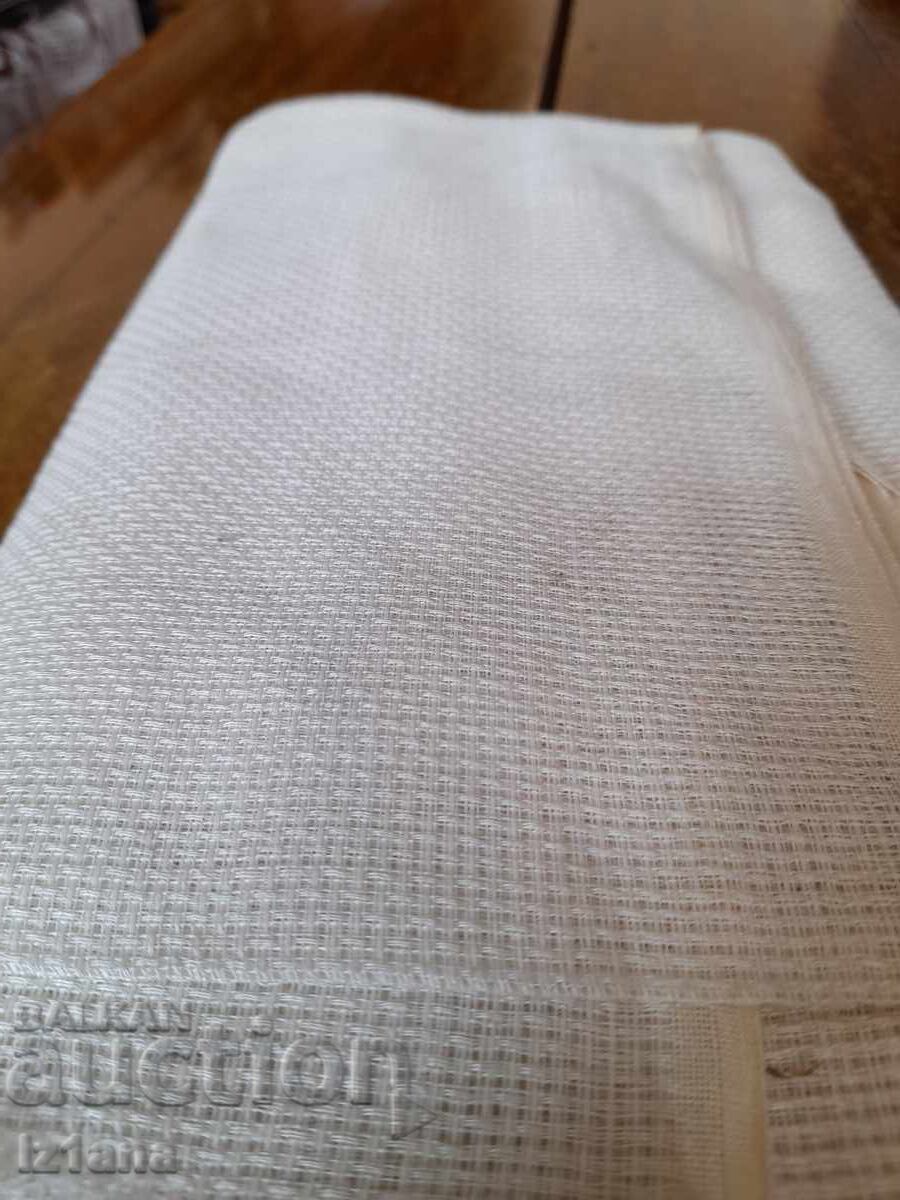 Vechi platou pentru broderie, itamin cu preț € 32.00 | 62.59 BGN Vechi platou pentru broderie, itamin cu preț € 32.00 | 62.59 BGN