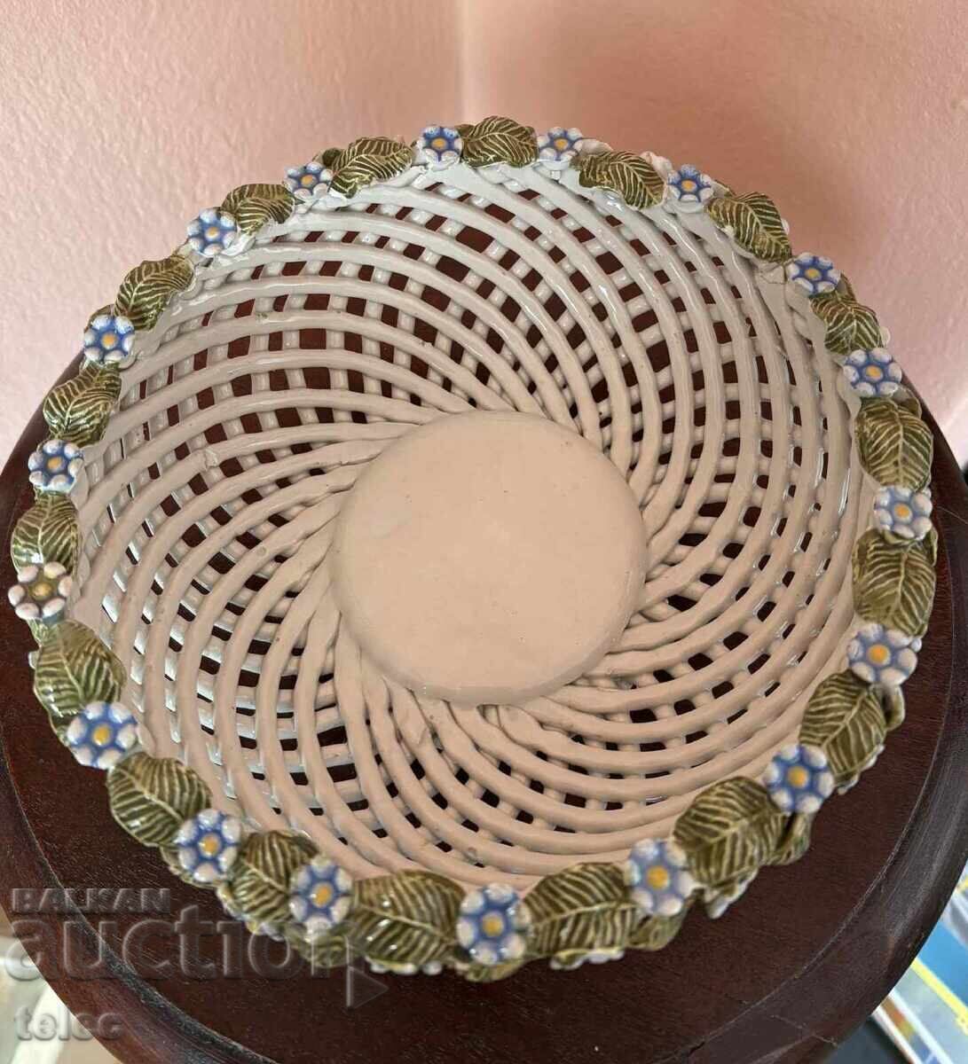 Bol frumos pentru bomboane