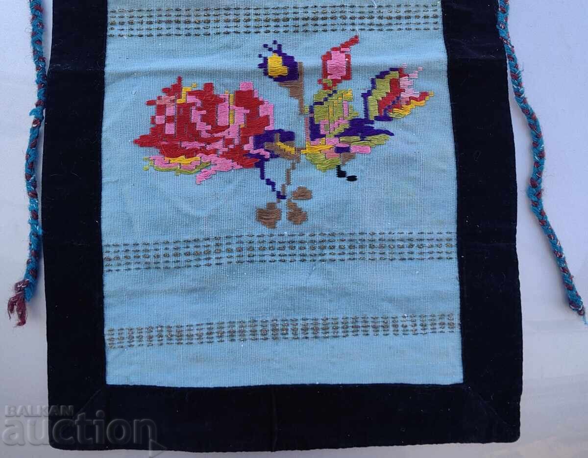 АВТЕНТИЧНА ЖЕНСКА ПРЕСТИЛКА НОСИЯ ПИЩИМАЛ с цена € 14.83 | 29.00 лв.