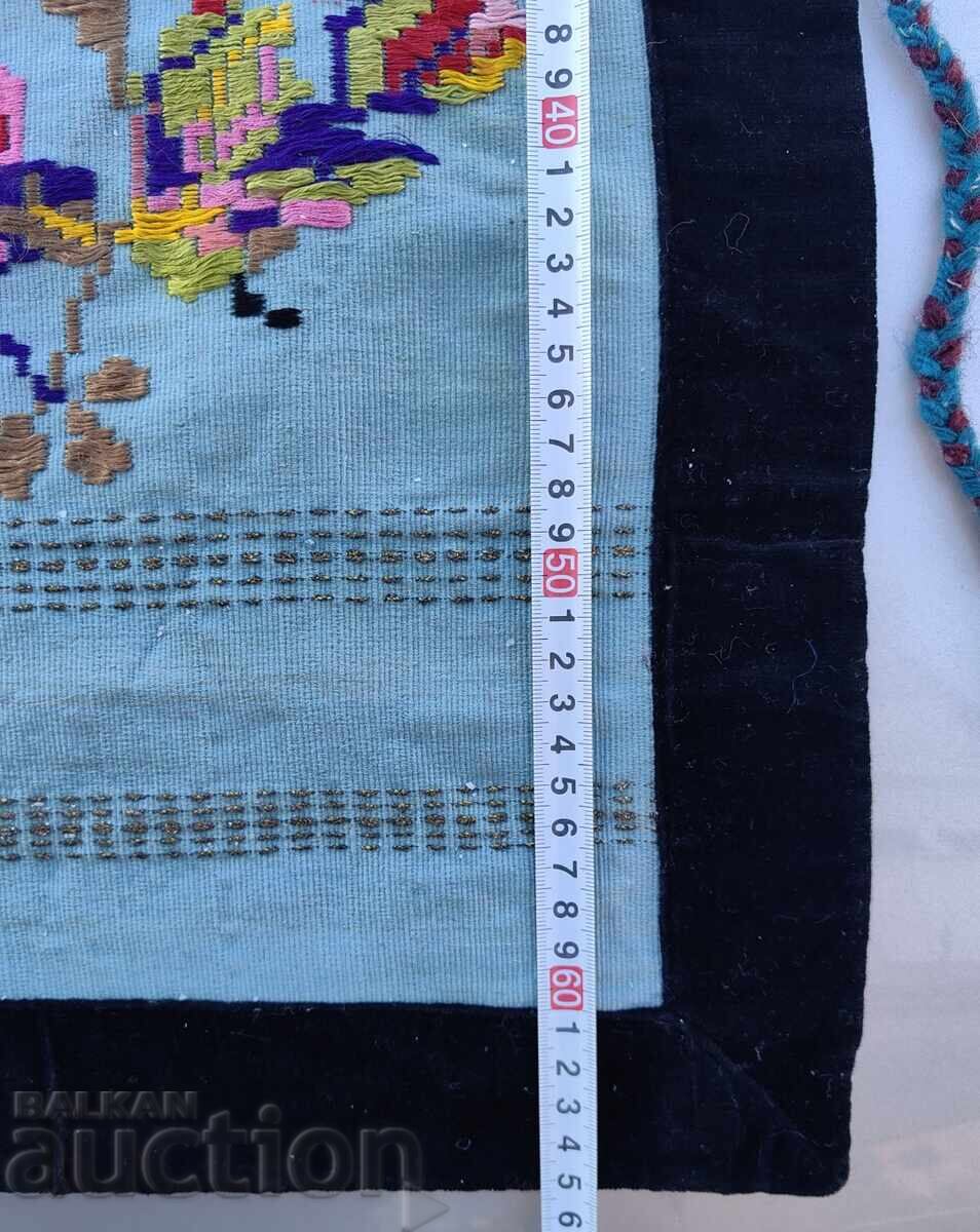 Доставка на АВТЕНТИЧНА ЖЕНСКА ПРЕСТИЛКА НОСИЯ ПИЩИМАЛ