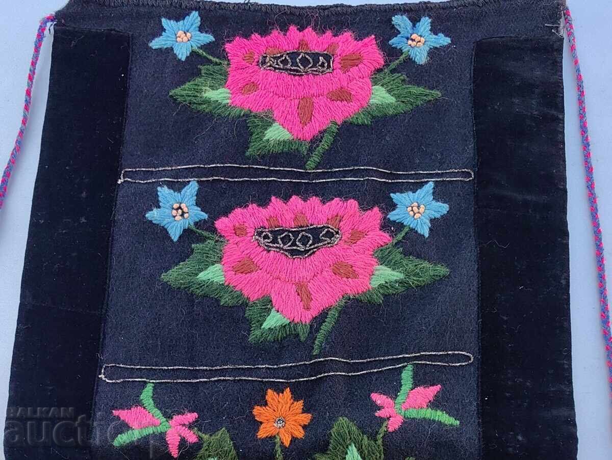 Аукцион АВТЕНТИЧНА ЖЕНСКА ПРЕСТИЛКА НОСИЯ ПИЩИМАЛ