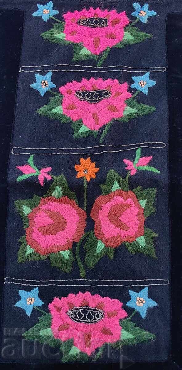 Доставка на АВТЕНТИЧНА ЖЕНСКА ПРЕСТИЛКА НОСИЯ ПИЩИМАЛ