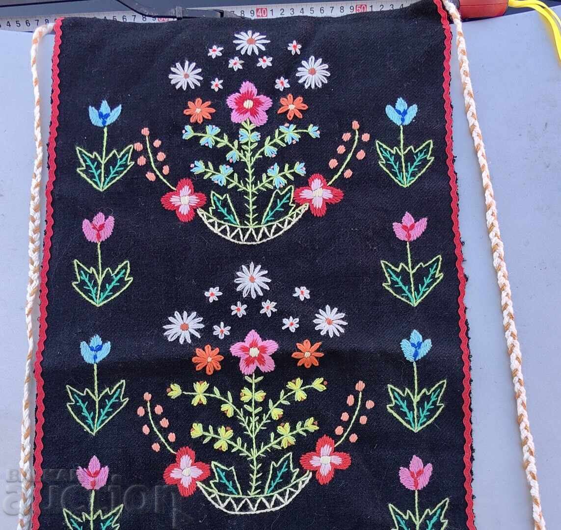 Auction  AUTHENTIC WOMAN'S APRON NATIONAL COSTUME PISHIMAL