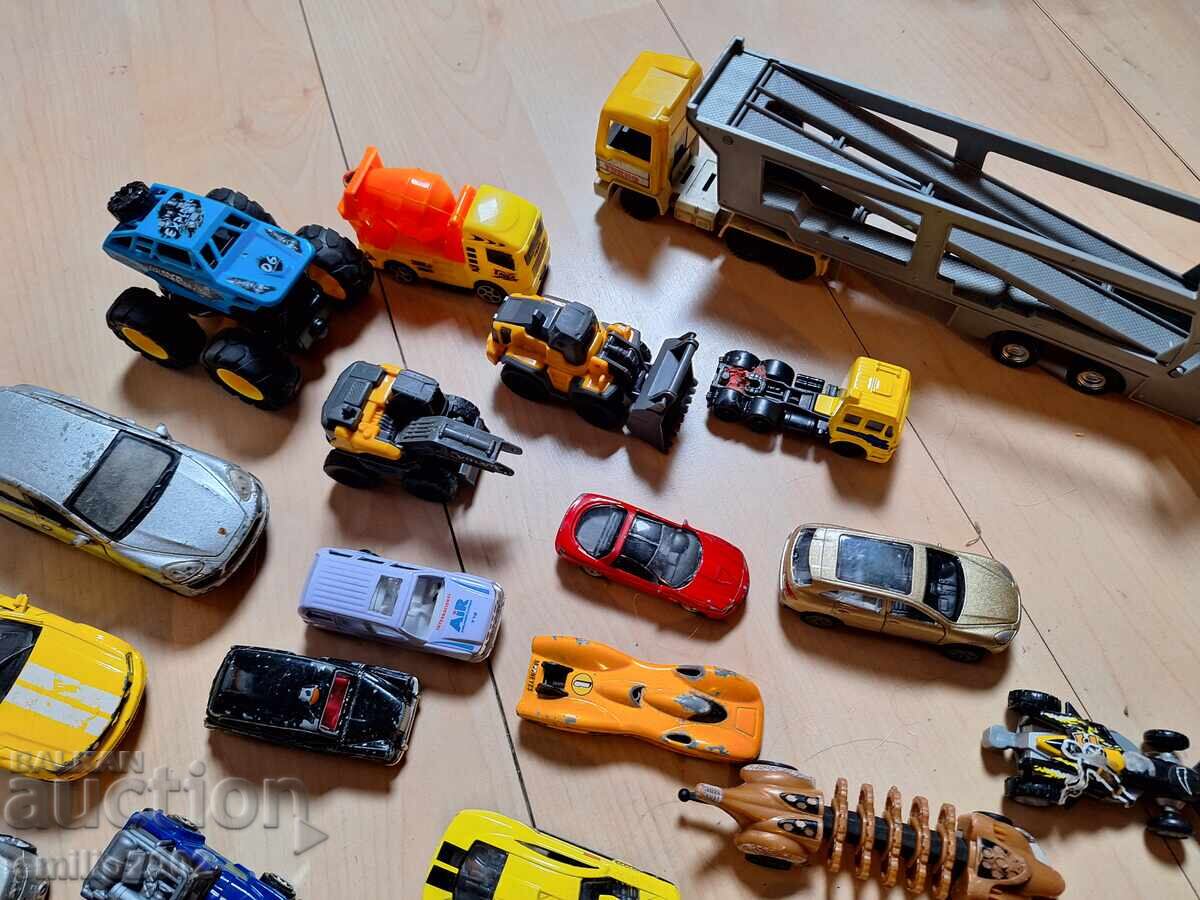 Детски играчки колички с цена € 5.00 | 9.78 лв. Детски играчки колички с цена € 5.00 | 9.78 лв.