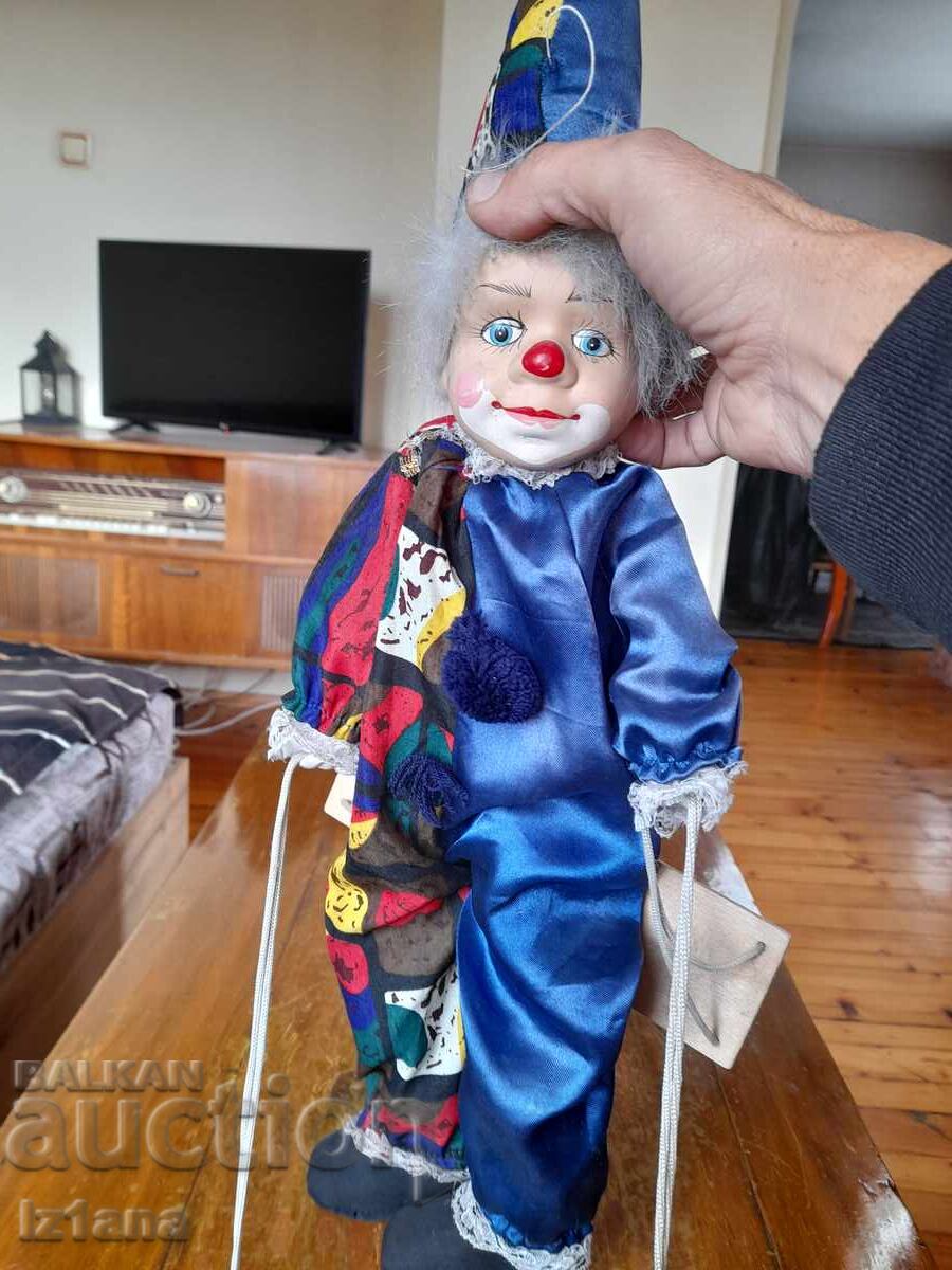 Доставка на Стара кукла,клоун Доставка на Стара кукла,клоун
