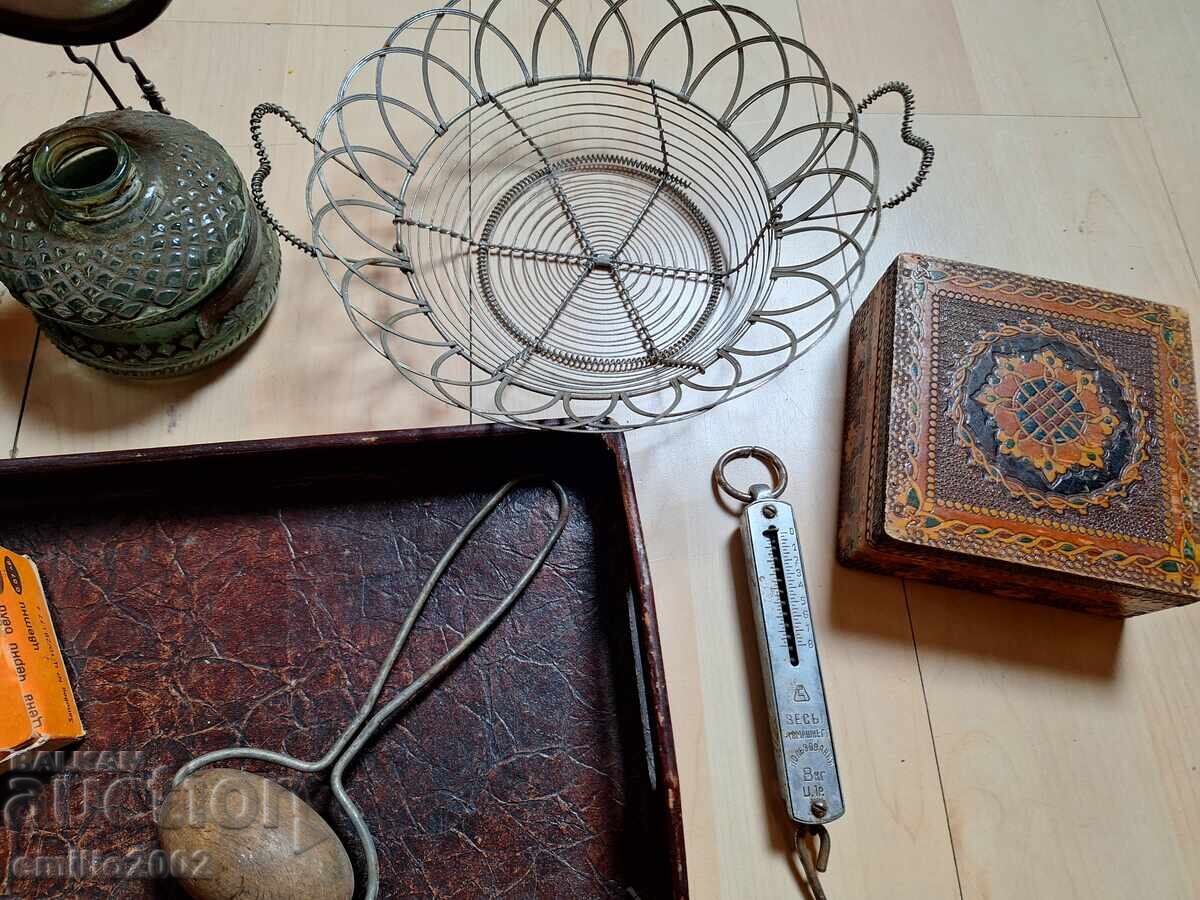 Auction  Misc retro social