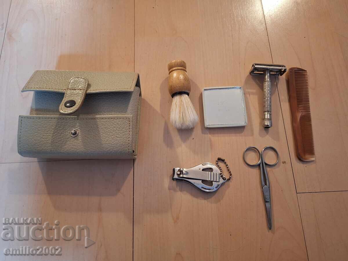 Ретро тоалетен комплект