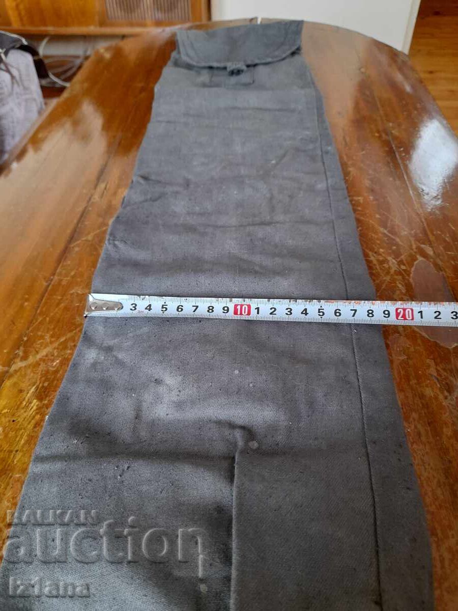 Livrarea Husa veche din pânză cerată Livrarea Husa veche din pânză cerată