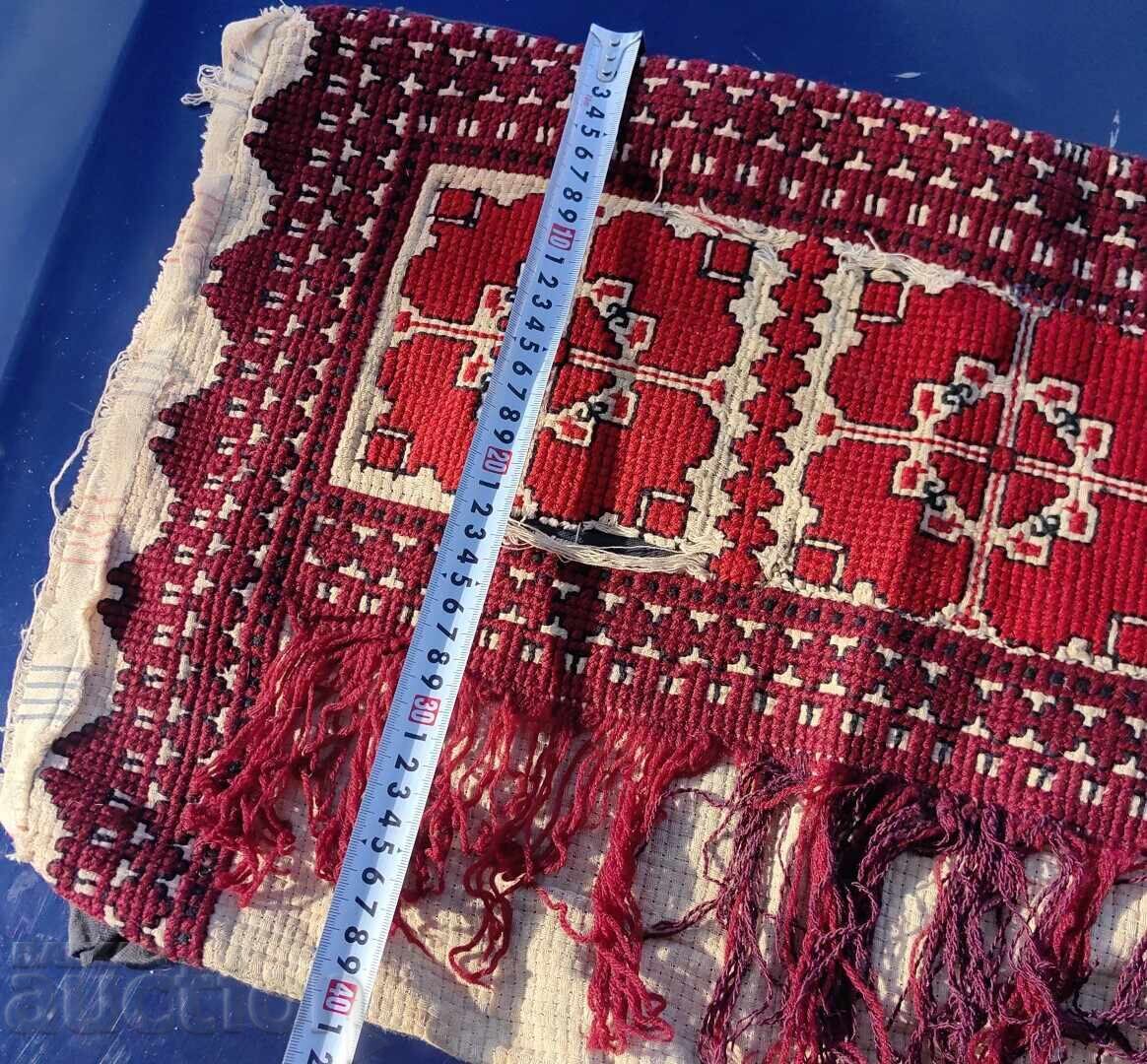 HUSĂ PERNĂ MINDAR BRODERIE MODEL BULGĂRESC DE BRODERIE OBSERVAȚIE - 6 HUSĂ PERNĂ MINDAR BRODERIE MODEL BULGĂRESC DE BRODERIE OBSERVAȚIE - 6