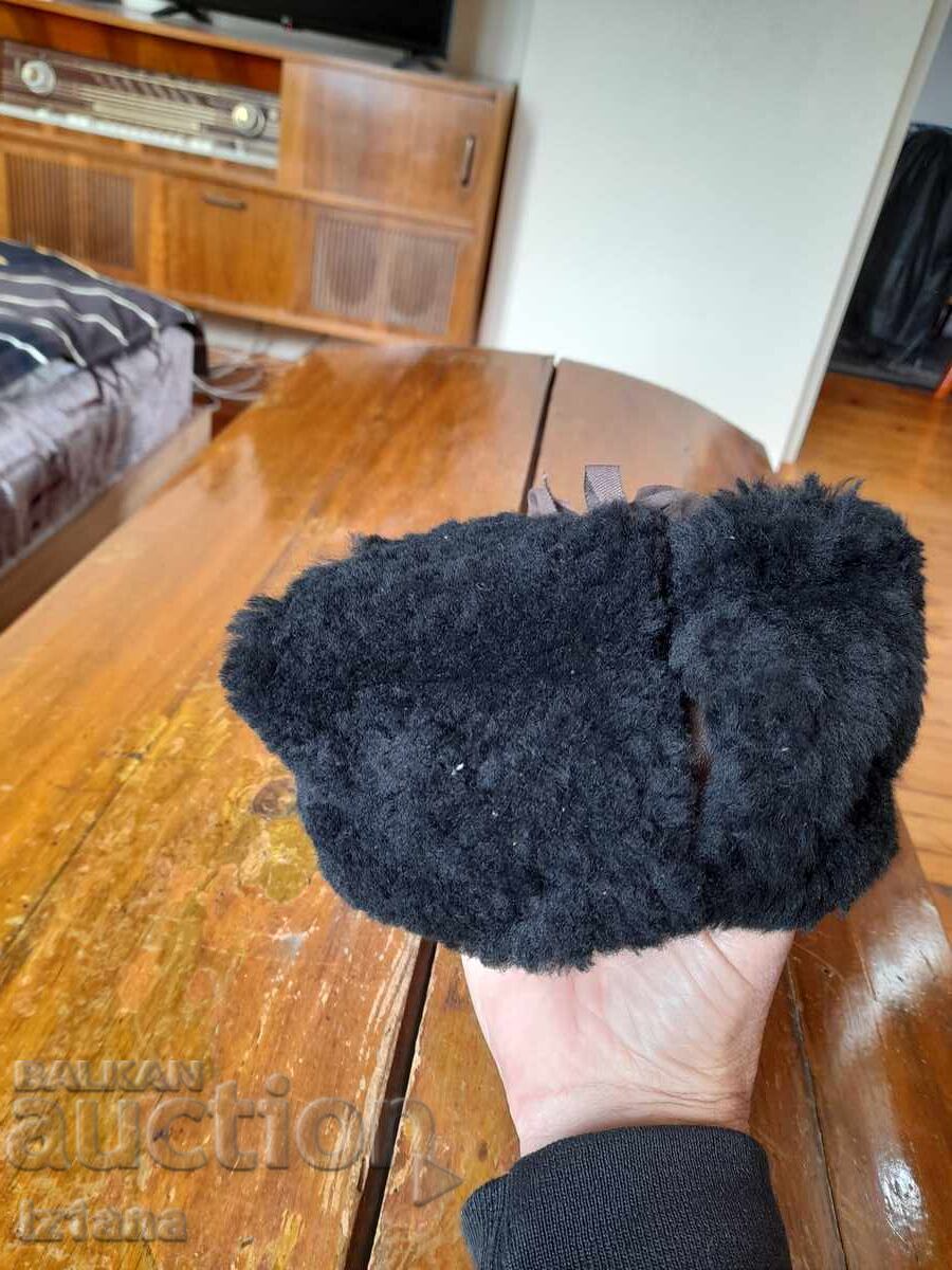 Παλιό καπέλο, ωτοασπίδα με τιμή € 20.00 | 39.12 BGN Παλιό καπέλο, ωτοασπίδα με τιμή € 20.00 | 39.12 BGN